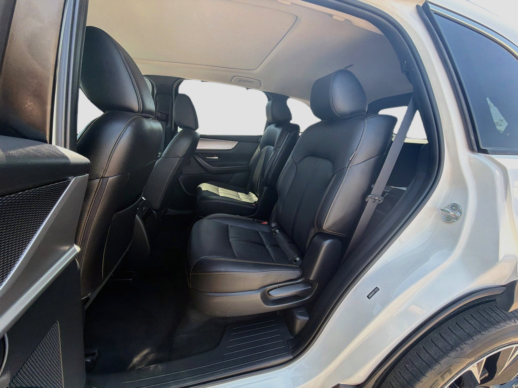 Used 2024 MAZDA CX-90 Plug-In Hybrid w/ Premium Pkg AWD/4WD image 30