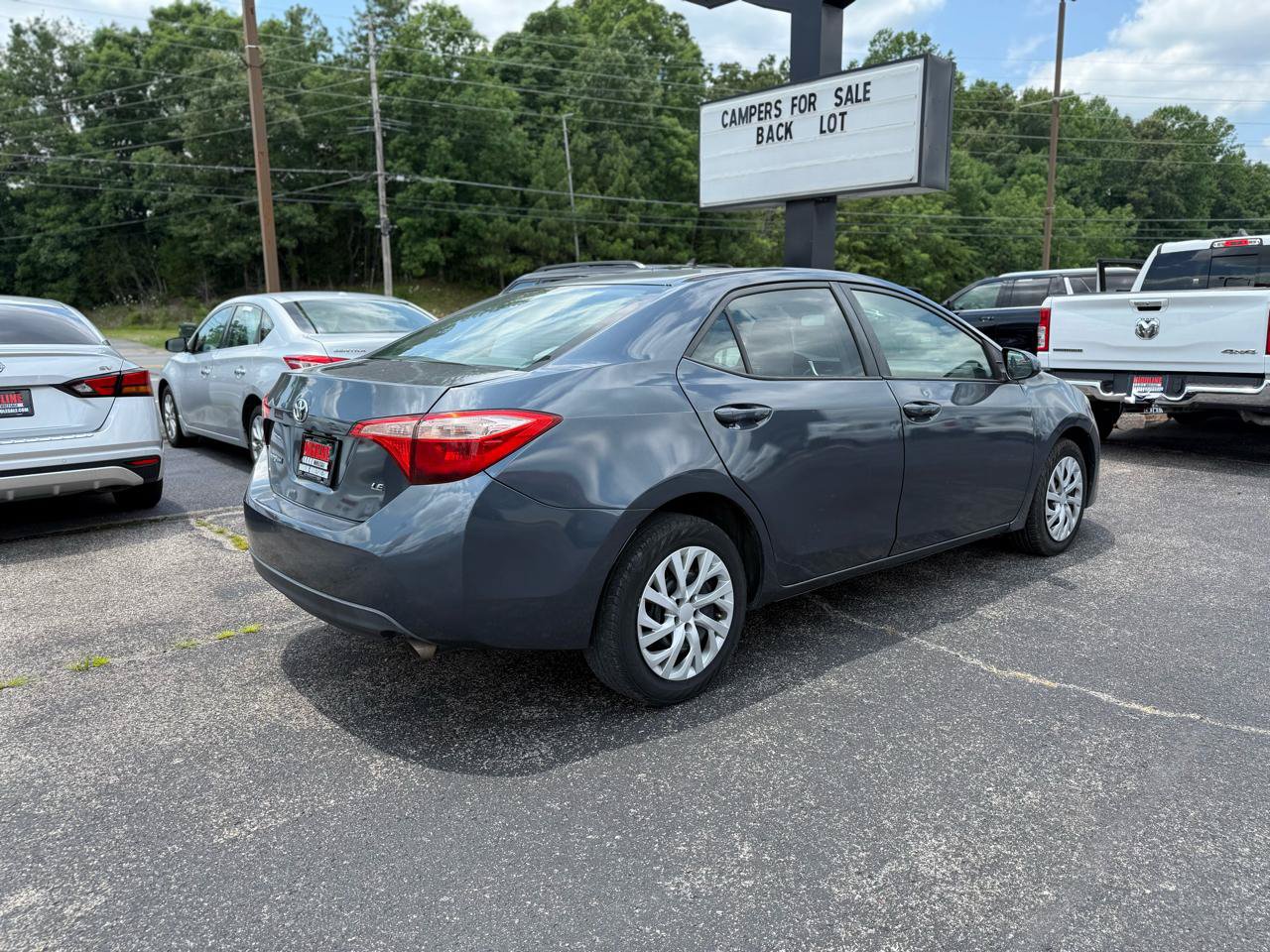 Used 2017 Toyota Corolla LE FWD image 6