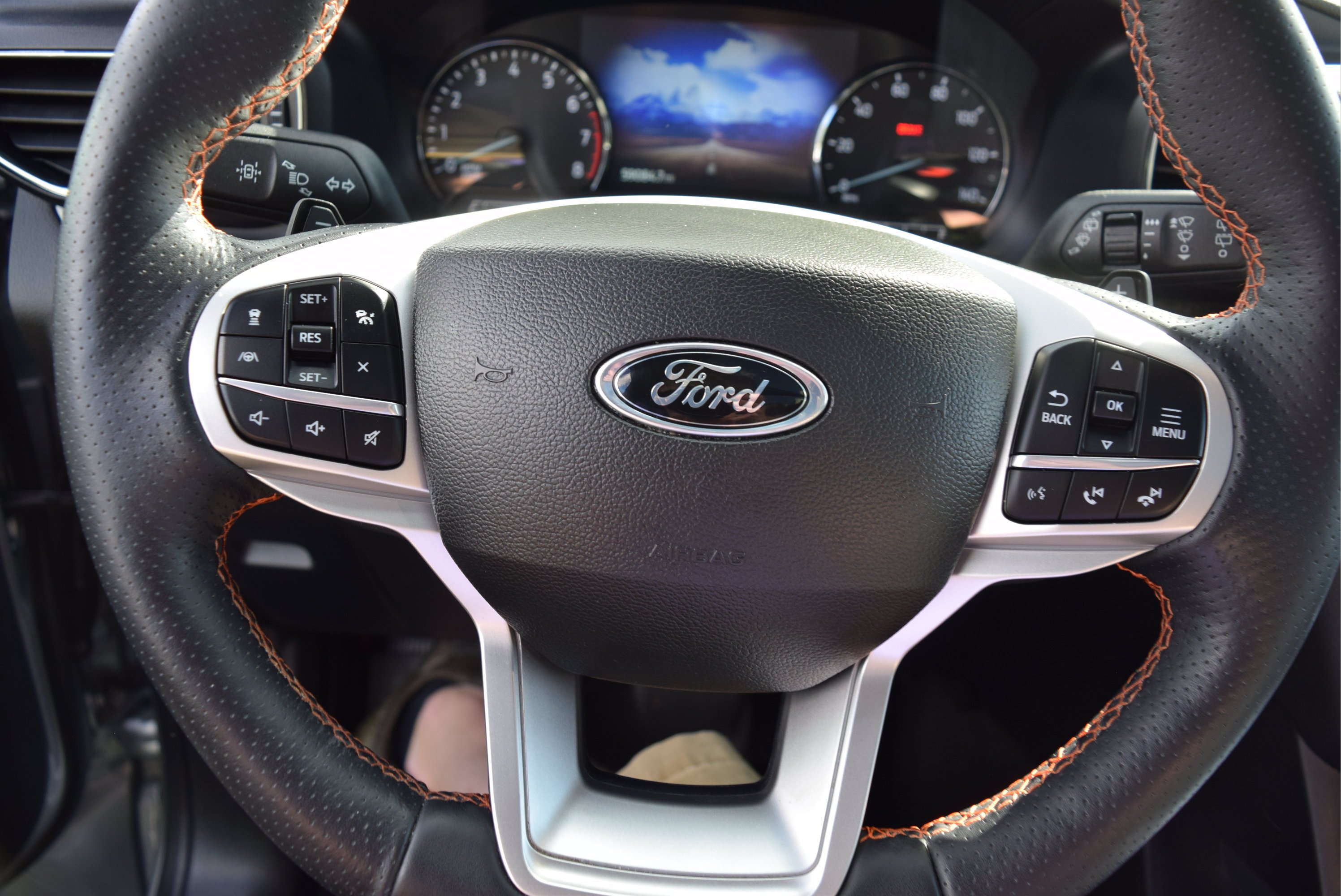 Used 2023 Ford Explorer Timberline w/ Timberline Technology Package AWD/4WD image 14