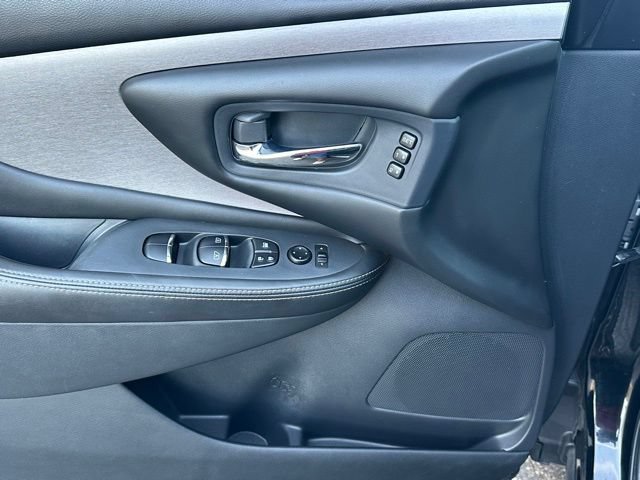 Used 2020 Nissan Murano SL w/ Moonroof Package AWD/4WD image 19