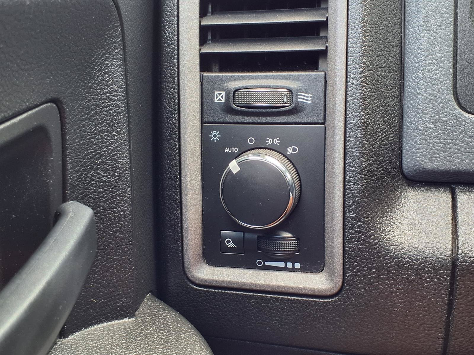 Used 2020 RAM 1500 Tradesman w/ Popular Equipment Group RWD image 10