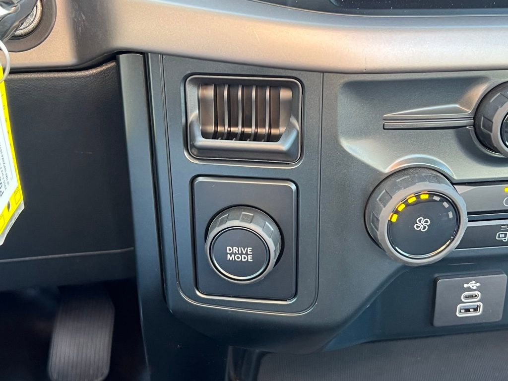 Used 2025 Ford F150 XL image 26