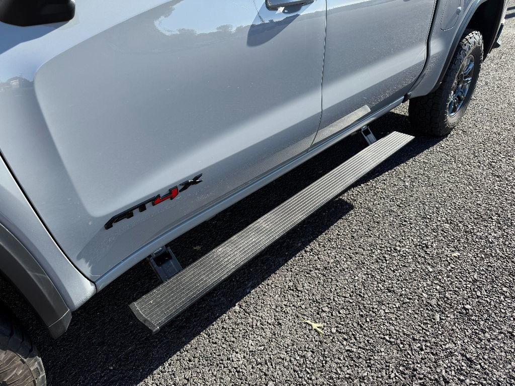 Used 2024 GMC Sierra 1500 AT4X image 5