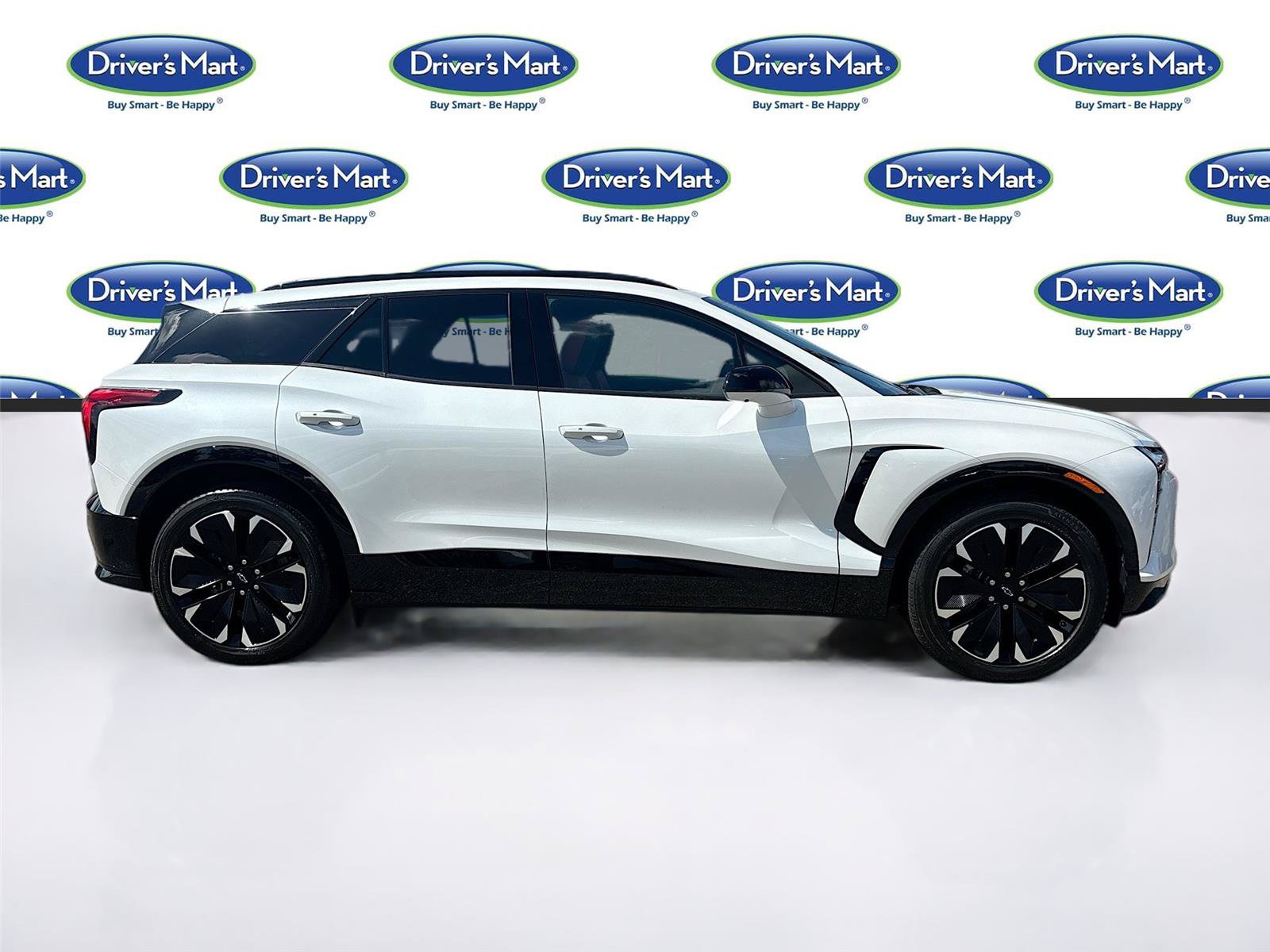 Used 2024 Chevrolet Blazer EV RS RWD image 8