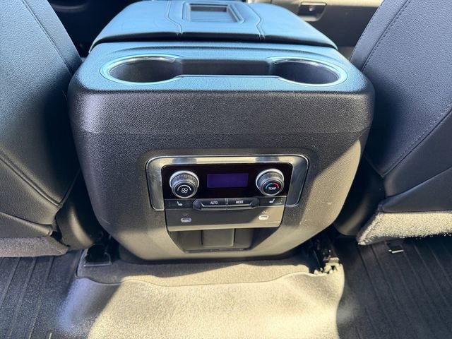 Used 2022 Chevrolet Tahoe Z71 w/ Luxury Package image 32