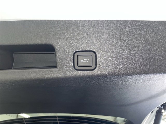 New 2026 Chevrolet Traverse LT w/ Midnight/Sport Edition image 17