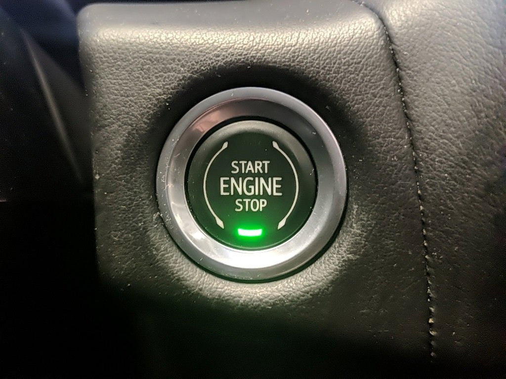 Used 2022 Chevrolet Suburban Z71 w/ Luxury Package image 30