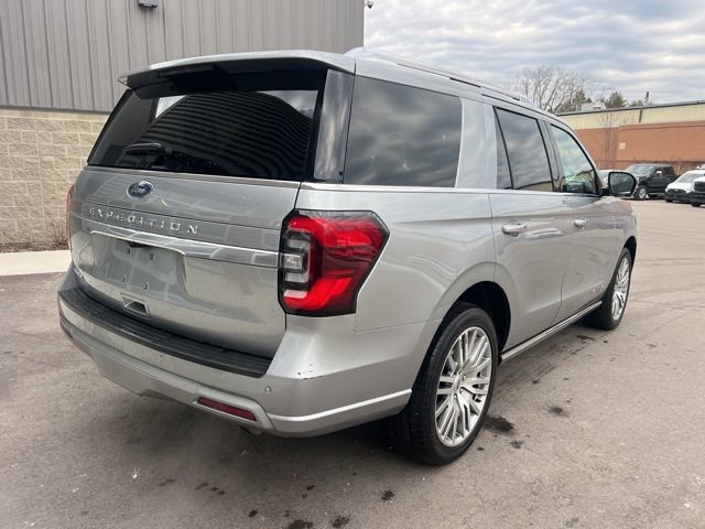Used 2023 Ford Expedition Platinum image 5