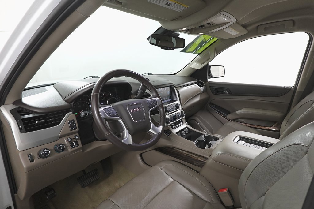 Used 2017 GMC Yukon SLT w/ HD Trailering Package image 12