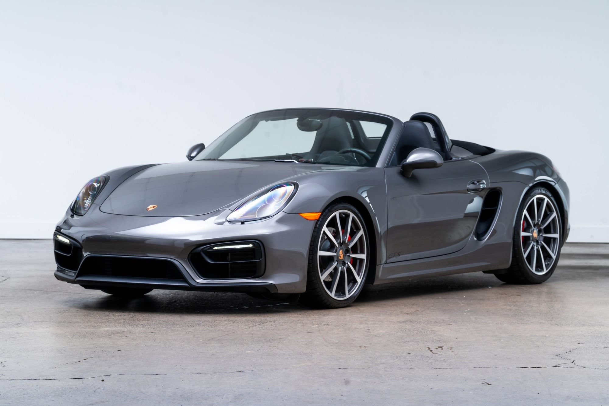 Used 2015 Porsche Boxster S RWD image 4