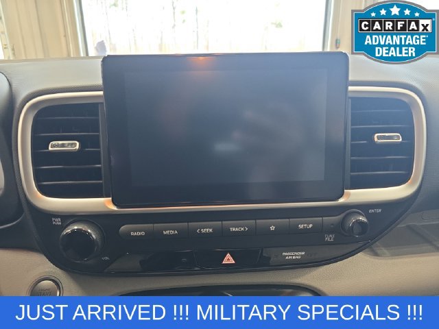 Used 2026 Hyundai Venue SEL FWD image 23