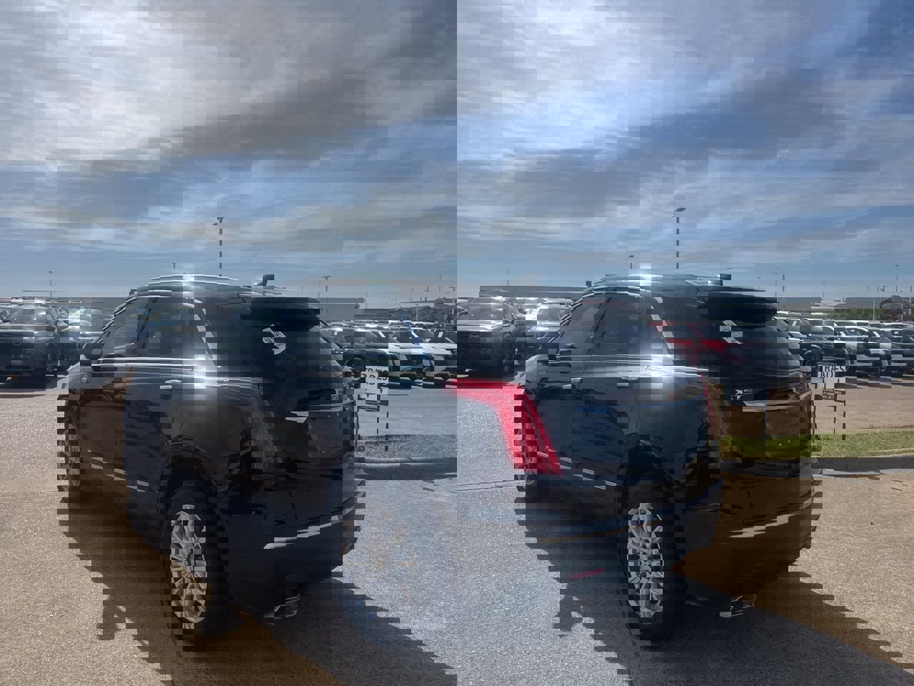 Used 2018 Cadillac XT5 FWD image 12