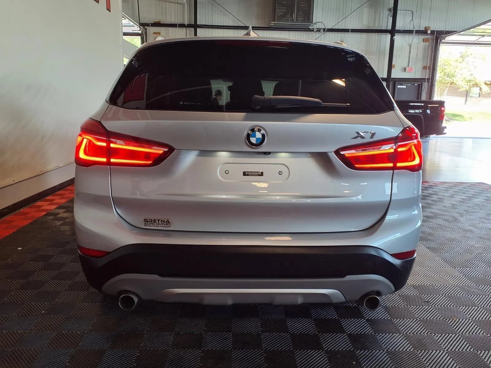 Used 2018 BMW X1 xDrive28i AWD/4WD image 6