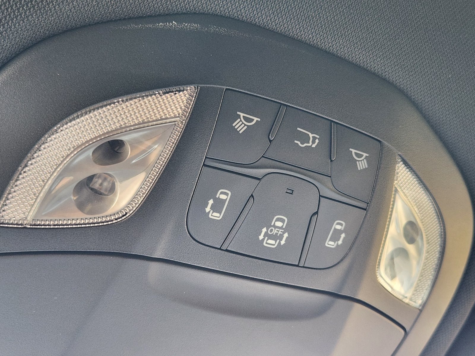 Used 2026 Chrysler Pacifica Select FWD image 30