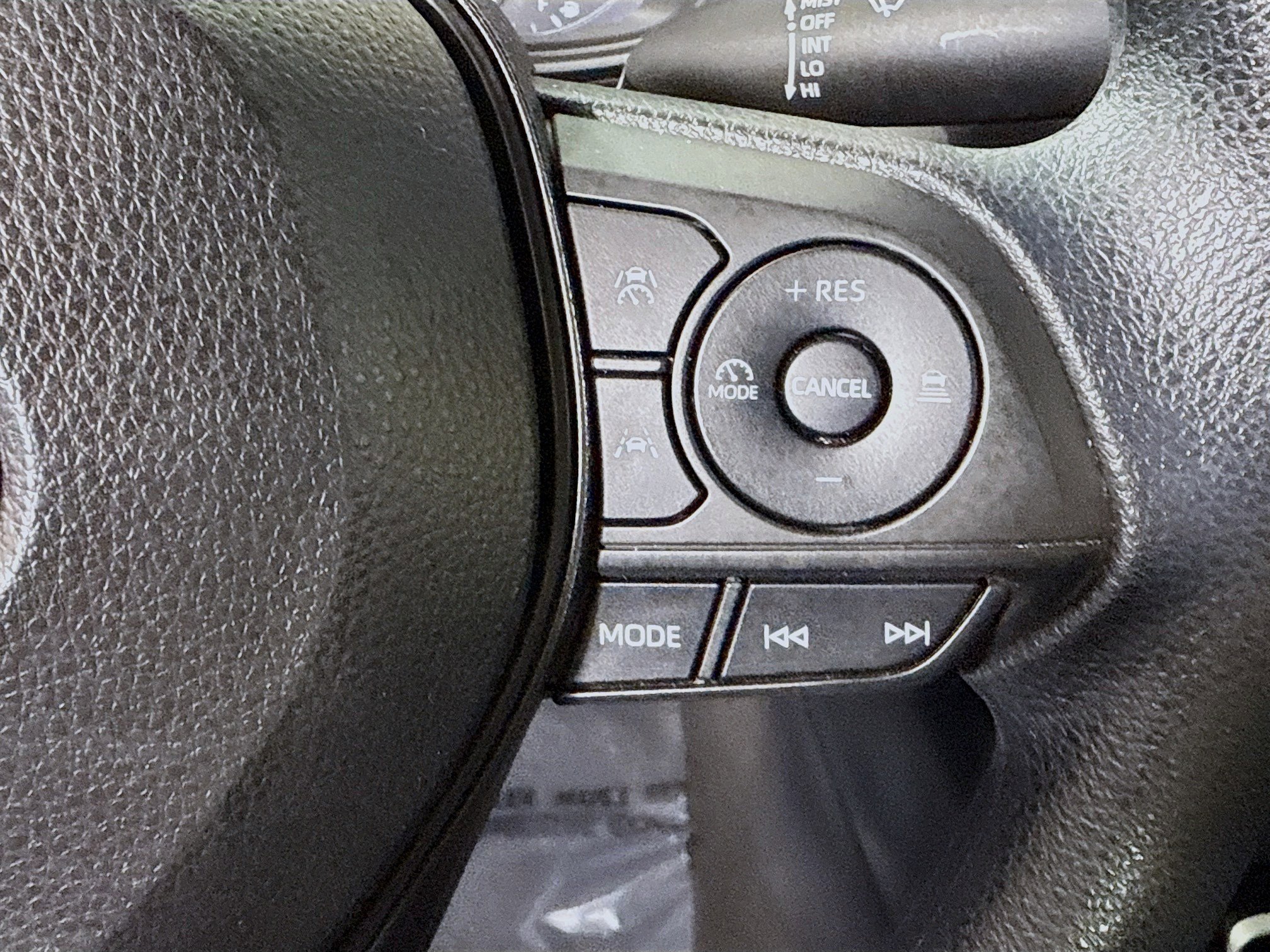 Used 2023 Toyota Corolla LE w/ LE Premium Package image 15