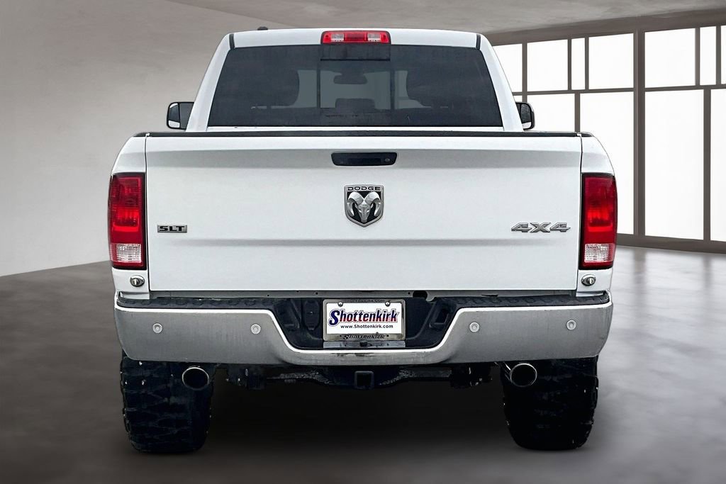 Used 2017 RAM 1500 Classic SLT image 5