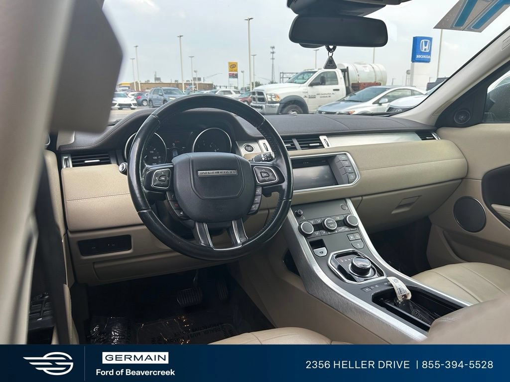 Used 2017 Land Rover Range Rover Evoque SE AWD/4WD image 14