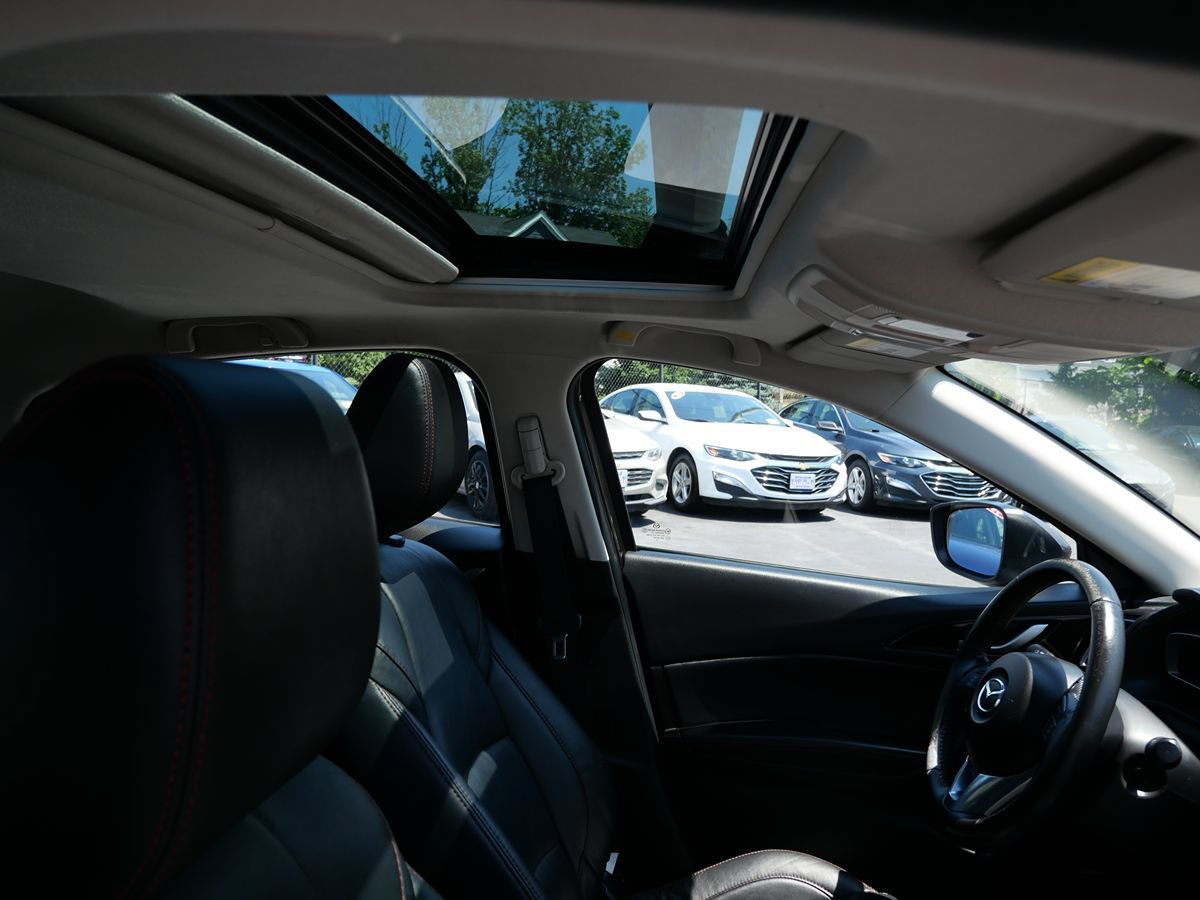 Used 2016 MAZDA MAZDA3 i Grand Touring FWD image 28
