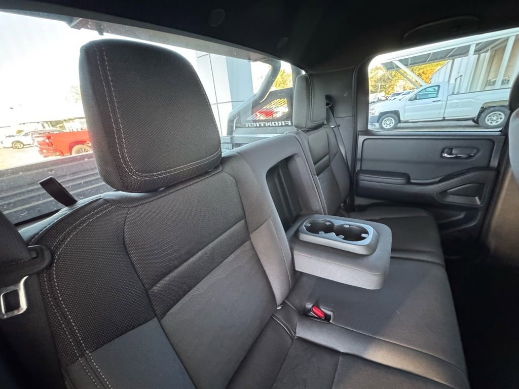 Used 2023 Nissan Frontier SV w/ Midnight Edition Package image 26