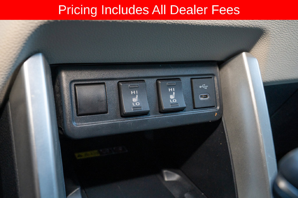 Used 2024 Toyota Corolla Cross XLE w/ Convenience Package AWD/4WD image 16
