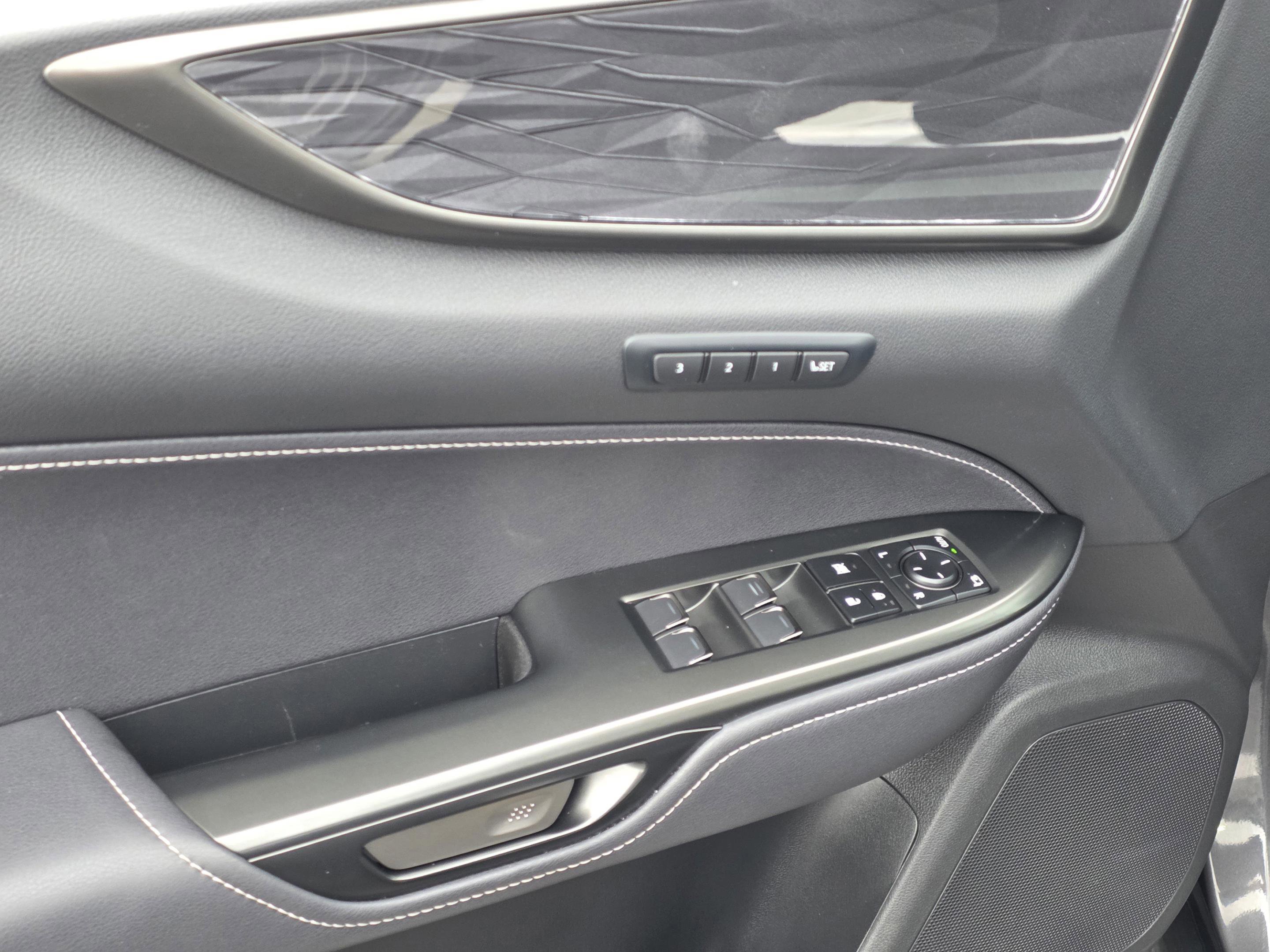 Certified 2025 Lexus NX 250 FWD w/ Towing Package (2000 Lbs) image 12