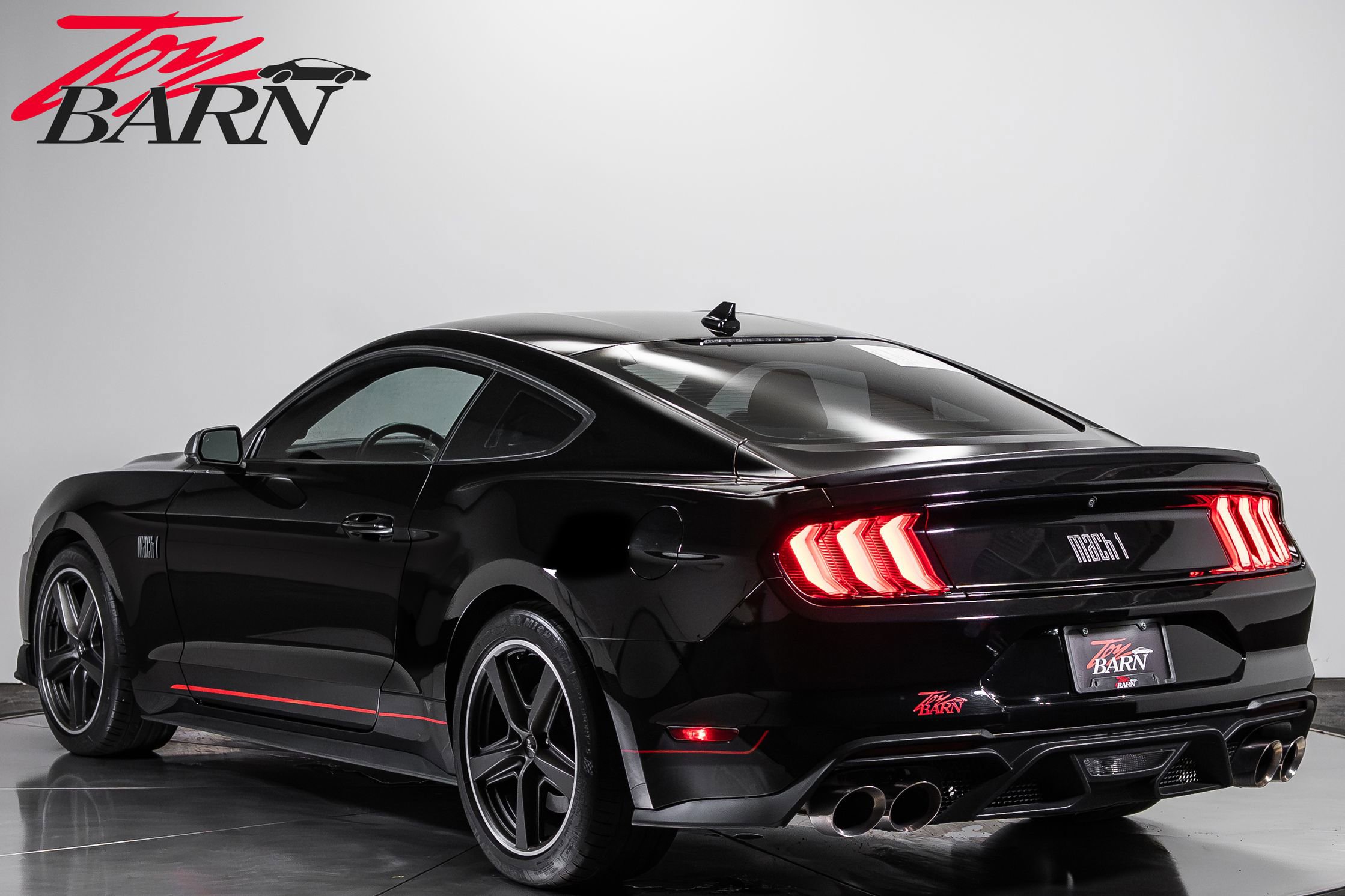 Used 2022 Ford Mustang Mach 1 RWD image 3