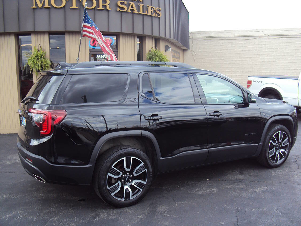 Used 2021 GMC Acadia SLE w/ Driver Convenience Package AWD/4WD image 5