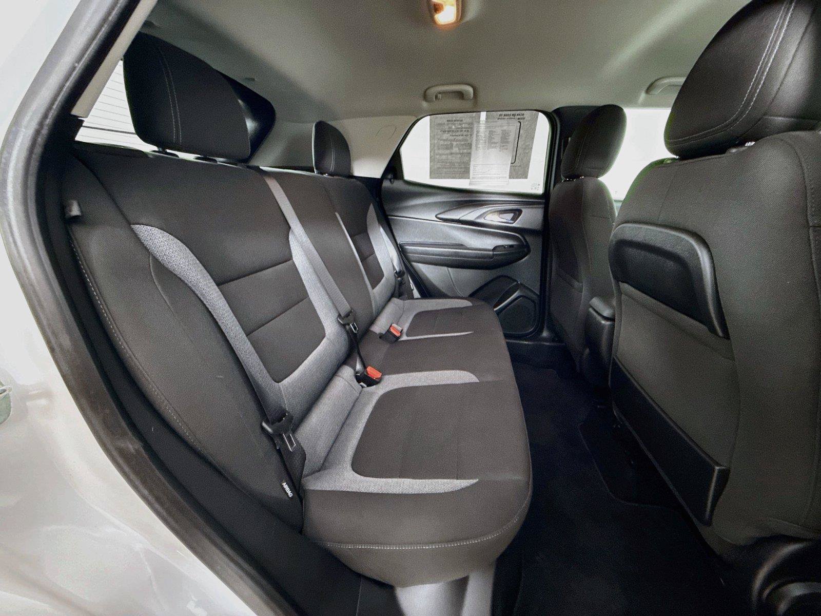 Used 2022 Chevrolet TrailBlazer LT w/ Convenience Package FWD image 26