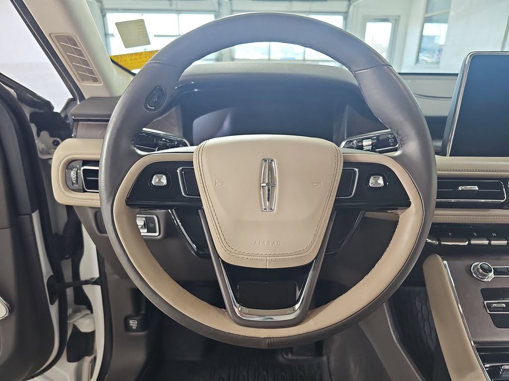 Used 2024 Lincoln Aviator Reserve w/ Equipment Group 201A image 26