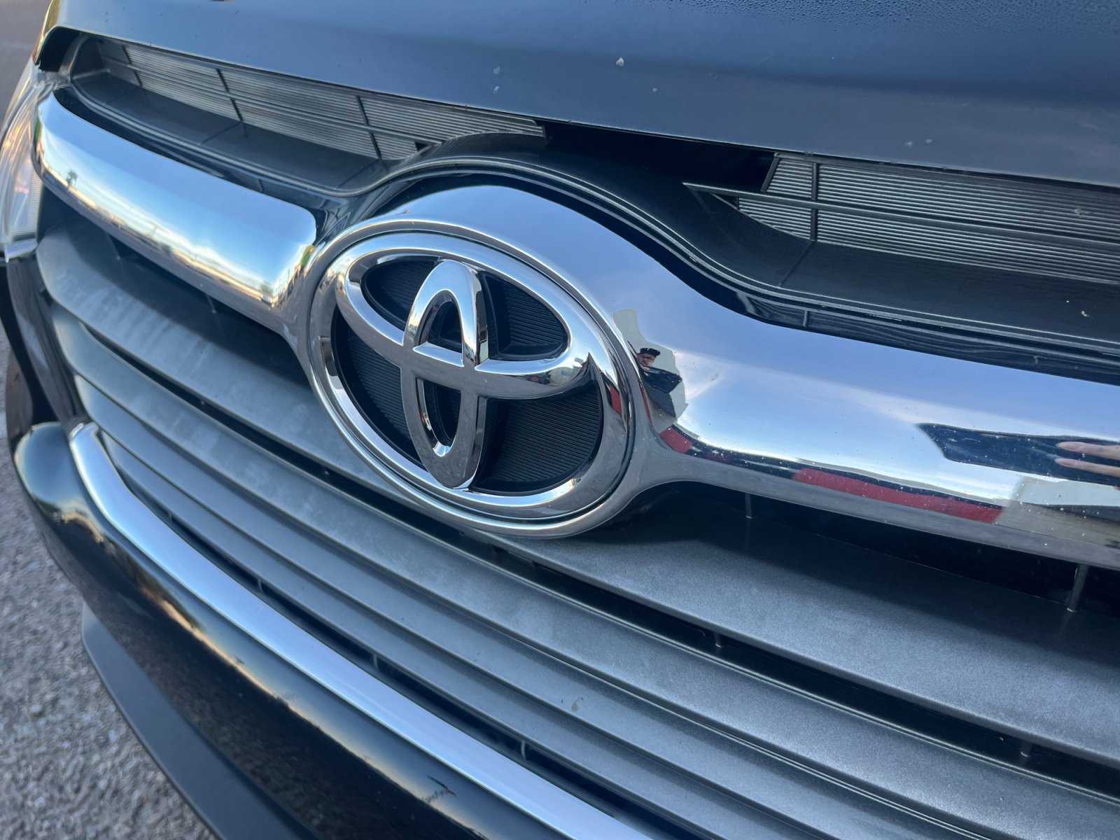 Used 2015 Toyota Highlander XLE image 23