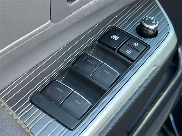 Certified 2024 Toyota Sienna XLE Woodland Edition image 23