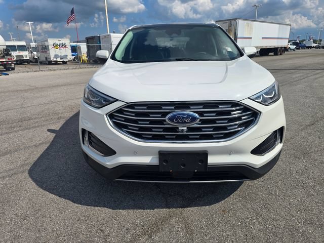 Used 2020 Ford Edge Titanium w/ Equipment Group 301A AWD/4WD image 9
