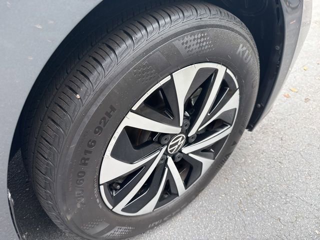 Used 2024 Volkswagen Jetta S image 28