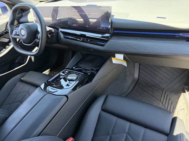 Used 2026 BMW 530i w/ Premium Package RWD image 12
