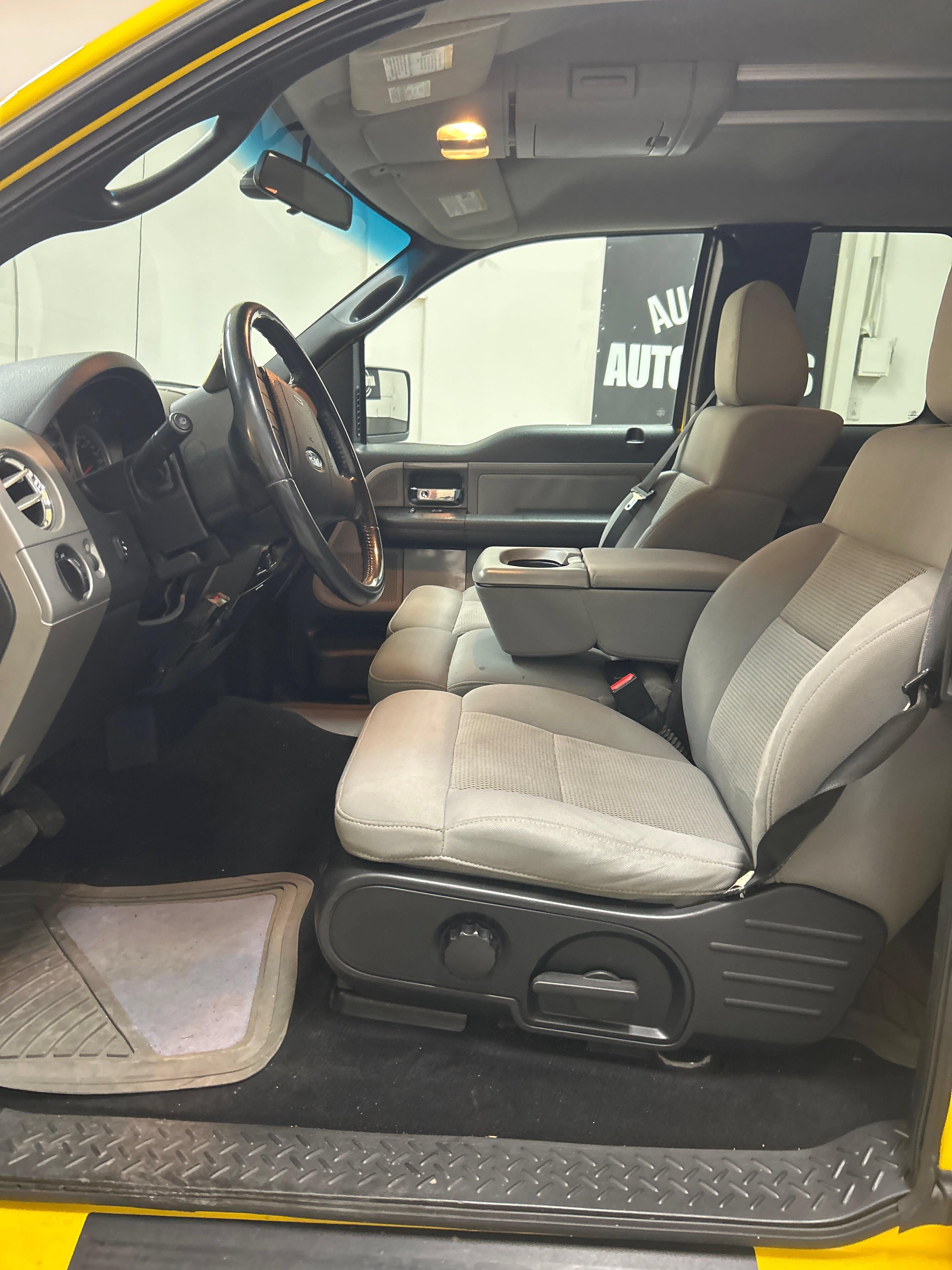 Used 2004 Ford F150 FX4 AWD/4WD image 8