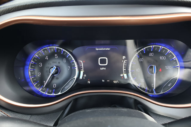 New 2027 Chrysler Pacifica Pinnacle w/ Theater Group FWD image 18