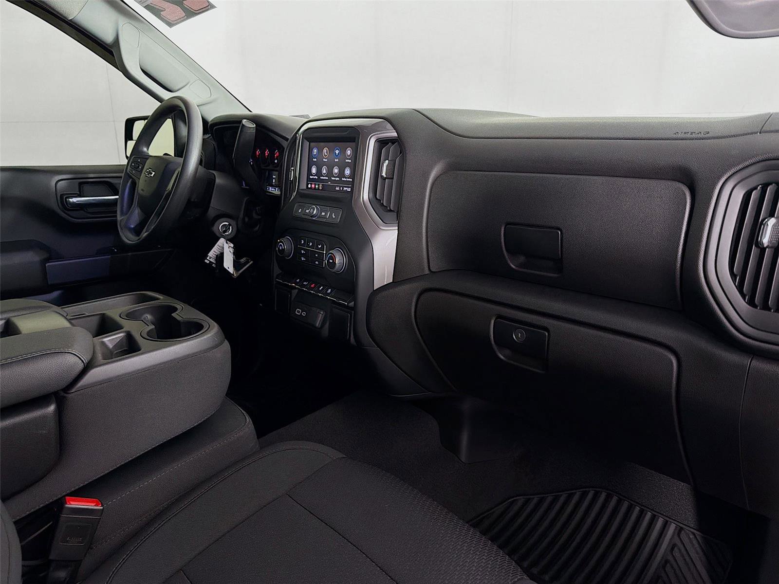 Used 2022 Chevrolet Silverado 1500 Custom Trail Boss AWD/4WD image 27