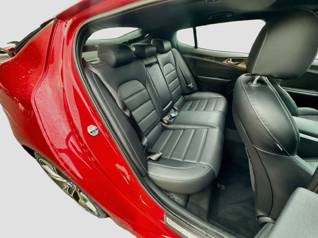Used 2018 Kia Stinger GT2 RWD image 28