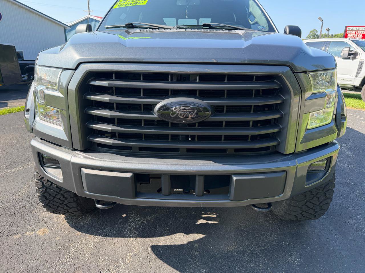 Used 2017 Ford F150 XLT w/ Equipment Group 302A Luxury AWD/4WD image 9