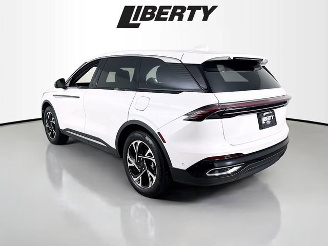 Used 2024 Lincoln Nautilus Premier w/ Equipment Group 102A image 5