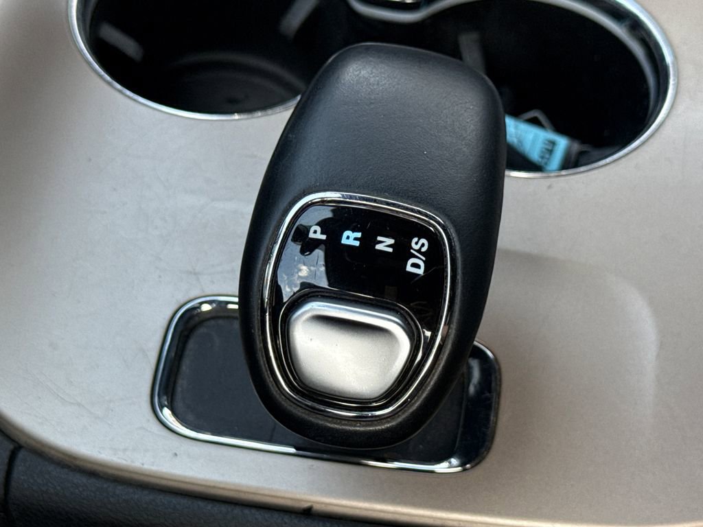 Used 2014 Jeep Grand Cherokee Limited w/ Luxury Group II image 23