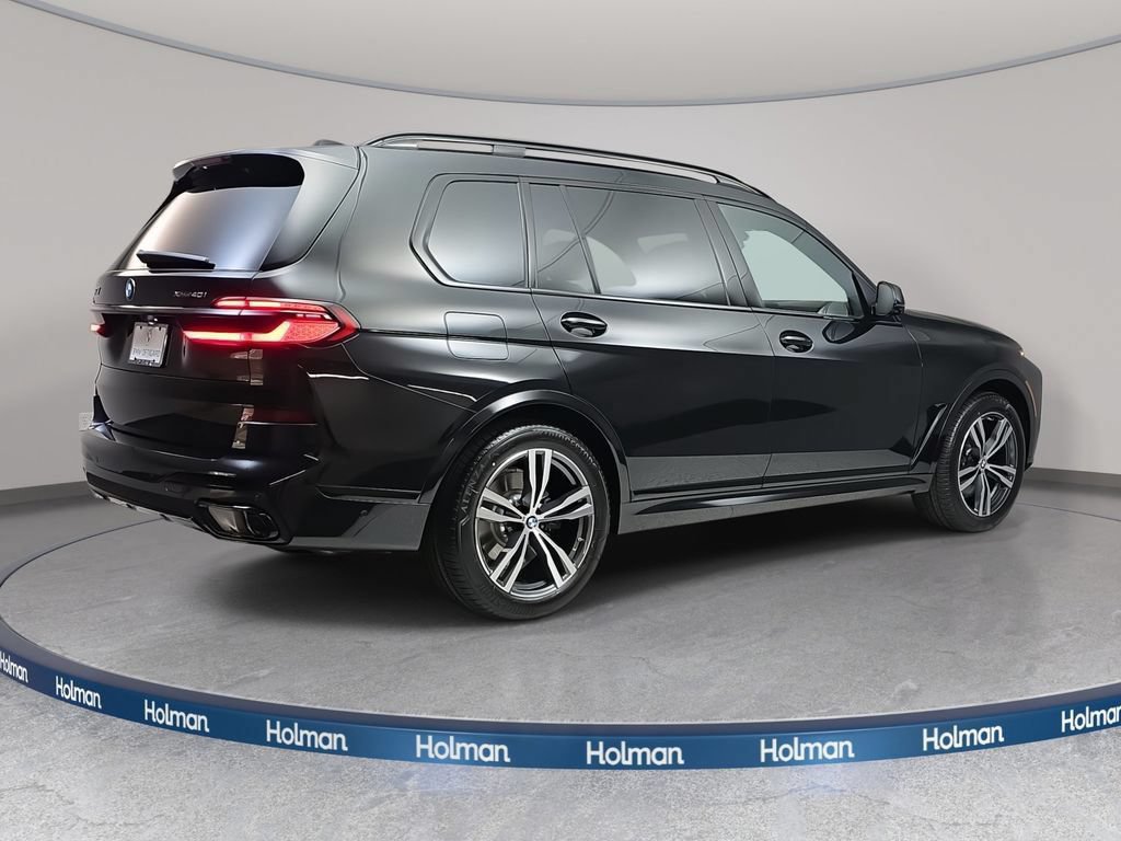 Used 2026 BMW X7 xDrive40i w/ M Sport Package AWD/4WD image 5