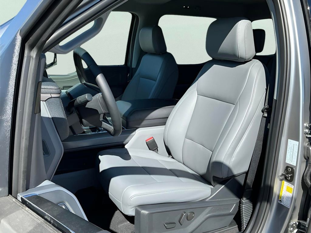 New 2025 Ford F150 Lightning Flash image 32