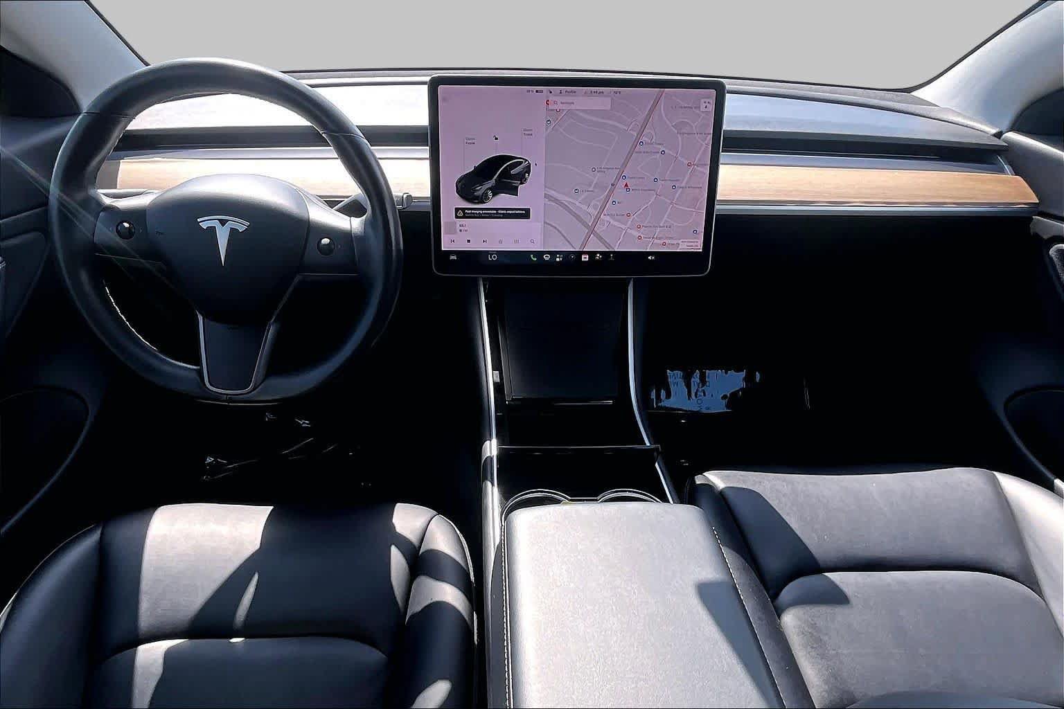 Used 2018 Tesla Model 3 Long Range RWD image 15