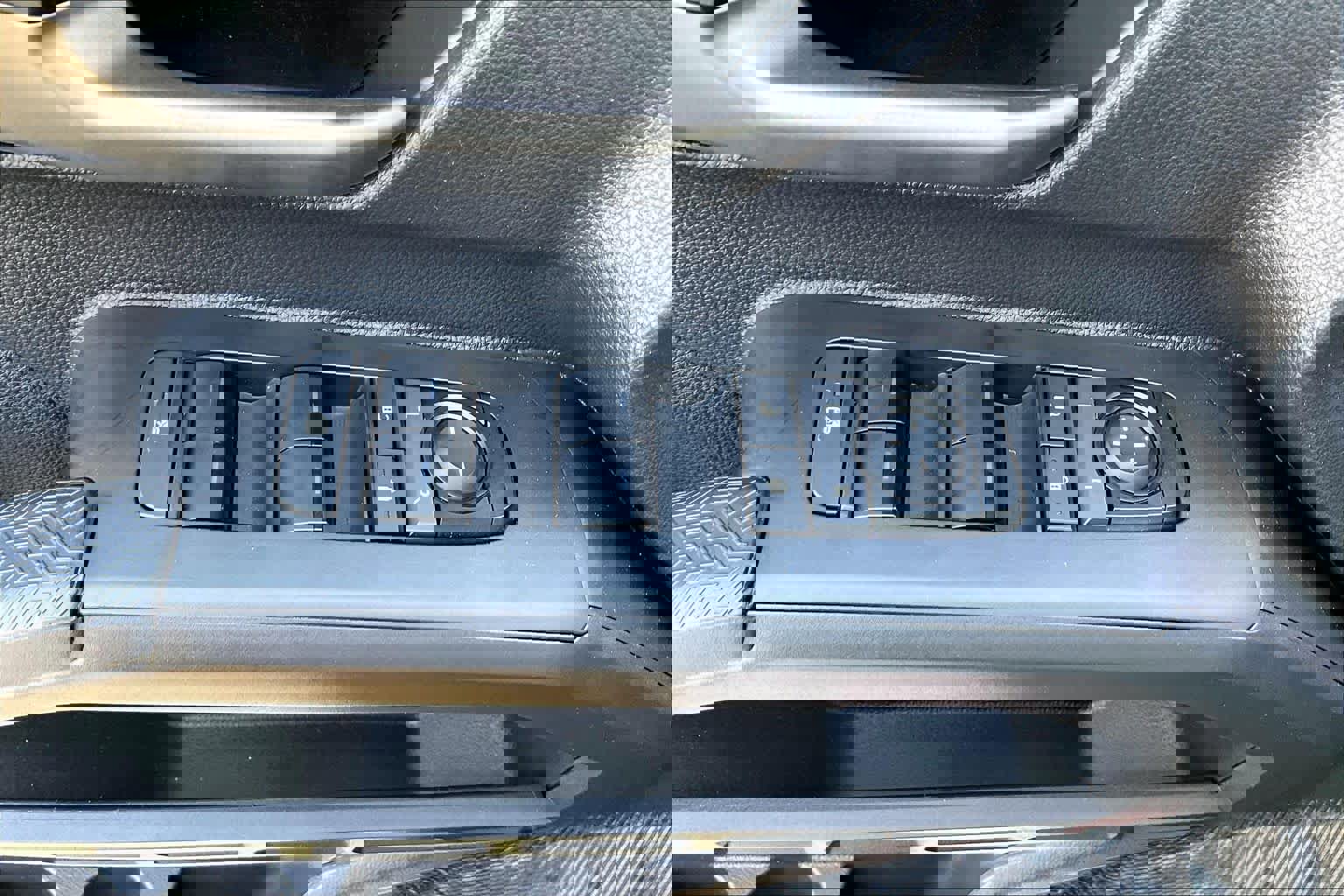 New 2025 Toyota Tacoma TRD Off-Road image 20