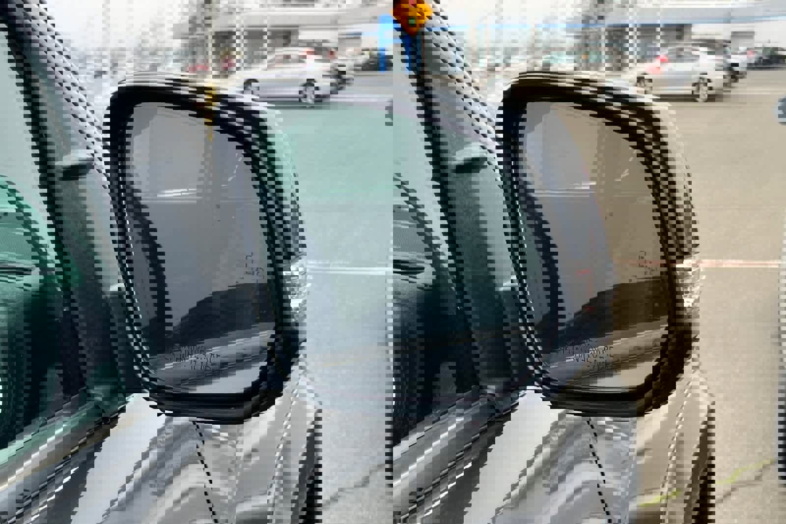 Used 2022 Toyota Tacoma Limited image 13