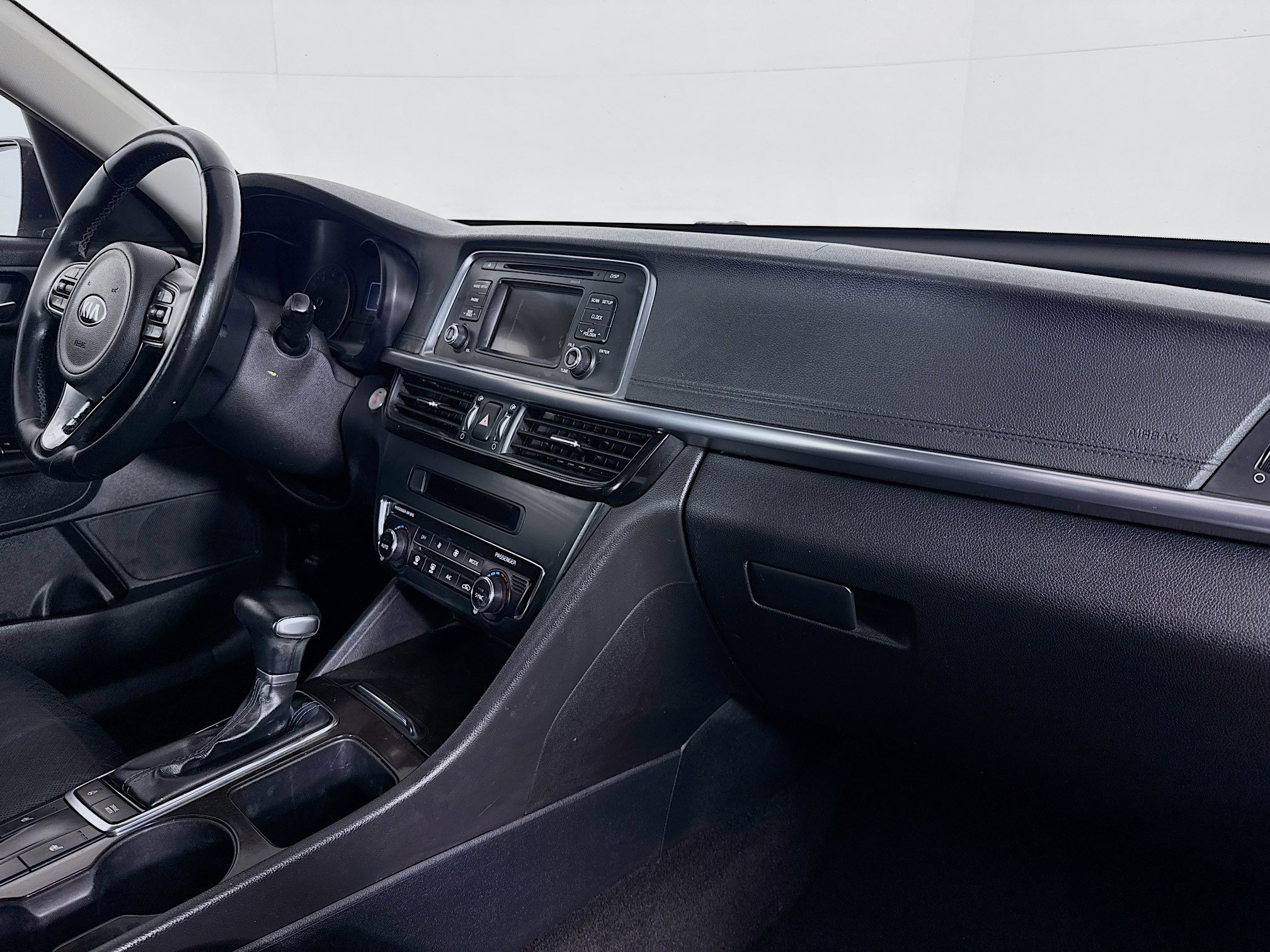 Used 2016 Kia Optima EX image 29