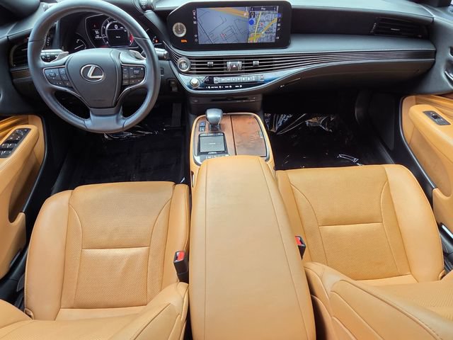 Used 2022 Lexus LS 500 w/ Accessory Package (Z1) RWD image 9