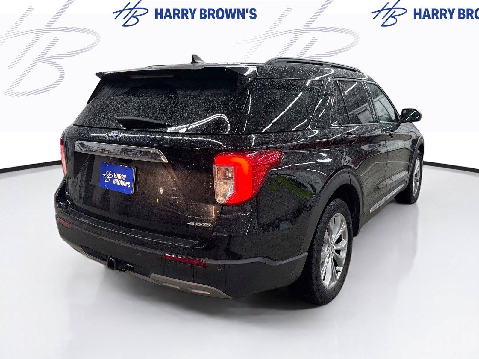Used 2021 Ford Explorer XLT w/ Equipment Group 202A AWD/4WD image 10