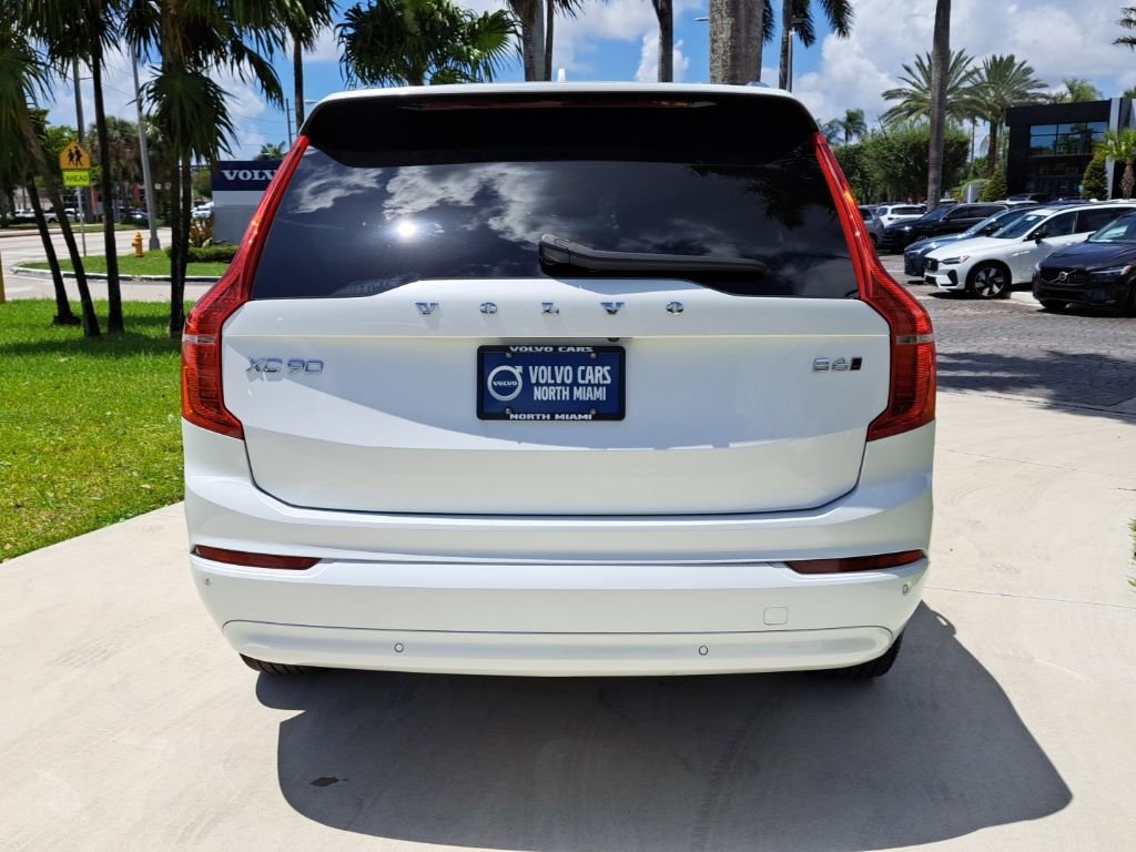 Used 2023 Volvo XC90 B6 Core image 5